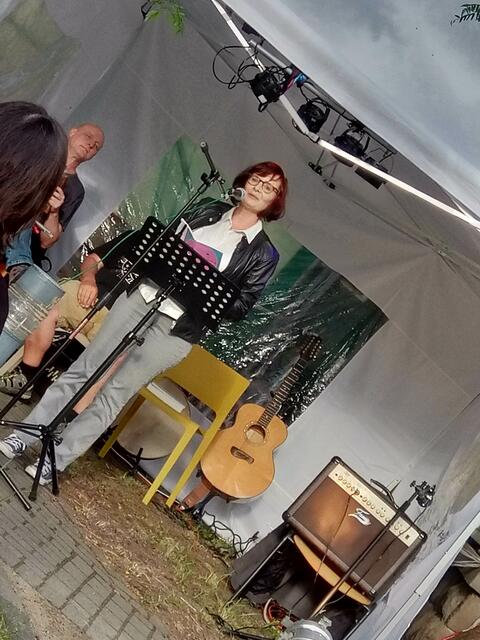 sehr gut vorgetragen:-) es hatte Spaß gemacht, zuzuhören