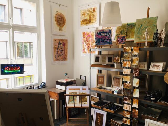 Kunstkiosk2021 - Kunstprojekt von Klaus Wiesel in der Ruhr Gallery Mülheim - Beletage