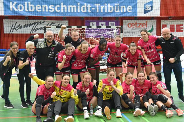 Teamfoto der TUSSIES nach dem Auswärtssieg in der Ballei in Neckarsulm im Mai.Bo van Wetering untere Reihe zweite von rechts mit der Nummer 7...
FotoArchiv Merkel+Merkel