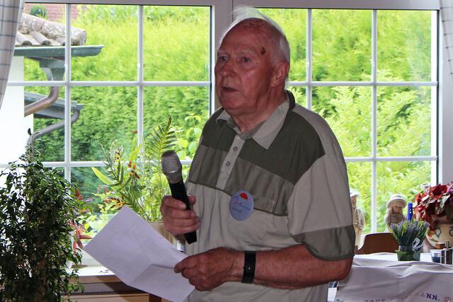 Foto  © Jürgen Thoms - Sommerfest 2021 des Parkinson Forums Unna e.V. im Landhaus Püttmann - stellv. Vorsitzender  Gerhard Kulik 