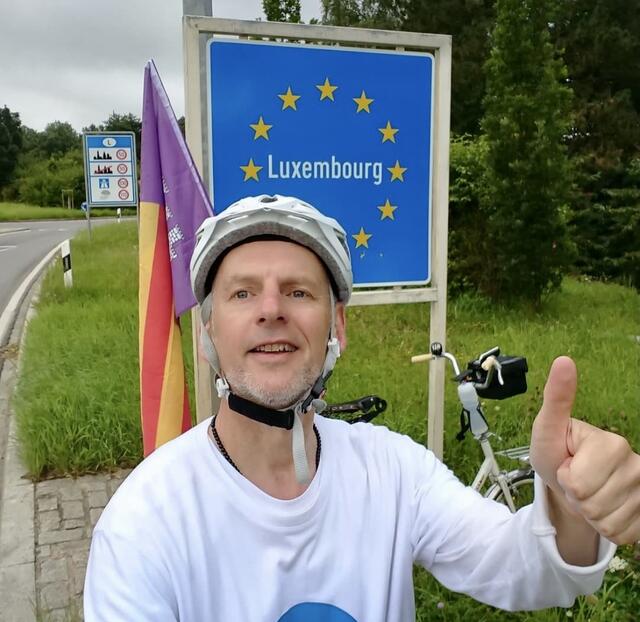 Endlich Sonnenschein, nachdem Michael die Grenze nach Luxemburg überschritten hatte.