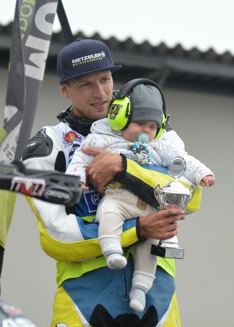 Jan Deitenbach sichert sich den Titel in der Top-Klasse S1. Foto: Dierich