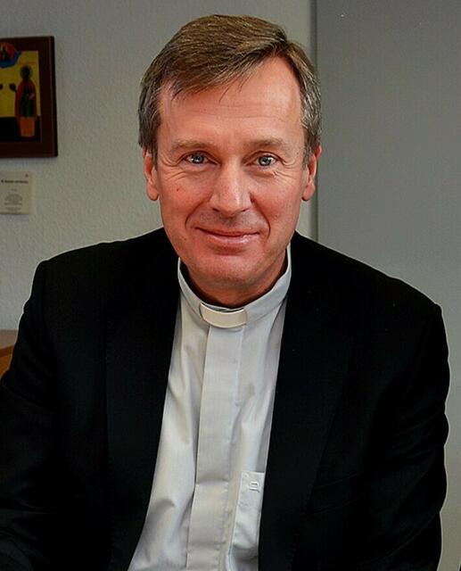 Übernimmt ab dem 1. Oktober offiziell das Pfarramt in der Oberhausener Propsteigemeinde St. Clemens: André Müller. Kehrt der Stadtdechant und Propst von St. Lamberti Gladbeck in absehbarer Zeit den Rücken zu?  | Foto: Archiv