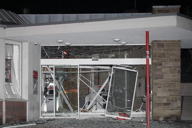 Die Schäden am Gebäude sind enorm, der Wiederaufbau dauert vermutlich Wochen. | Foto: Magalski