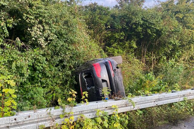 Am frühen Sonntagmorgen (12. September 2021) kam es auf der A 31 bei Lembeck zu einem schweren Verkehrsunfall. | Foto: Bludau