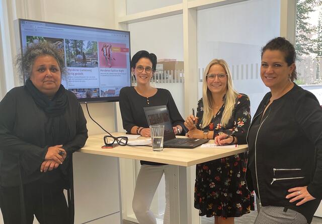 Das eingespielte Team des StadtMarketings besteht aus Jenni Gröhlich (l.), Eva Ellert, Britta Heinrich und Melanie Kersting. Es fehlt Sophia Reddig. Foto: StadtMarketing Menden