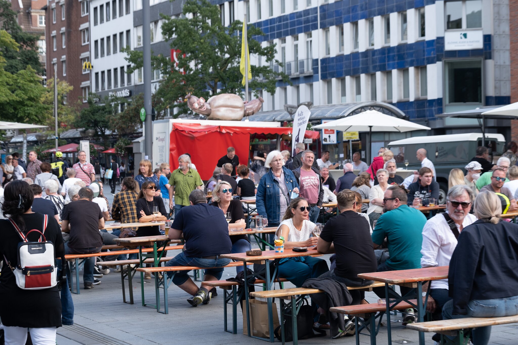Duisburger Spätschicht am Donnerstag in der Innenstadt: Genuss für 