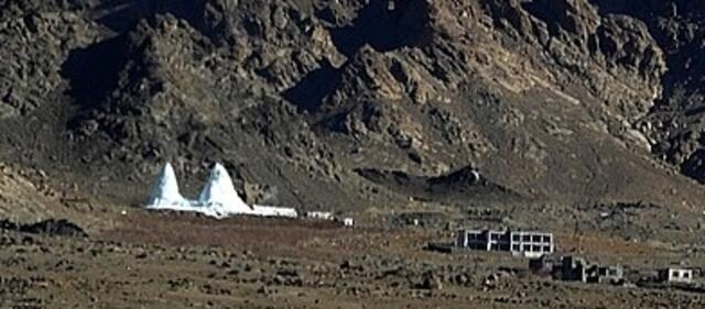Eisstupas im Himalaya