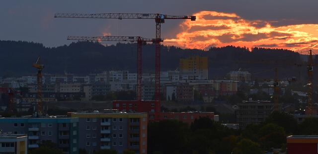 überall Hochhäuser zur Schaffung von Wohnraum