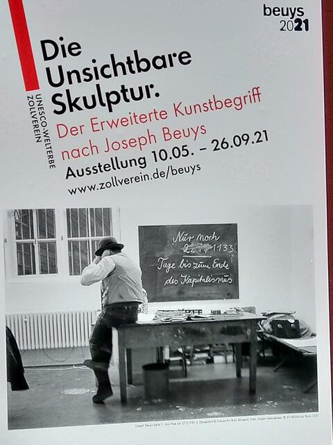 ... versuchen, DAHINTER zu blicken, hinter diese Gedanken ...!?!