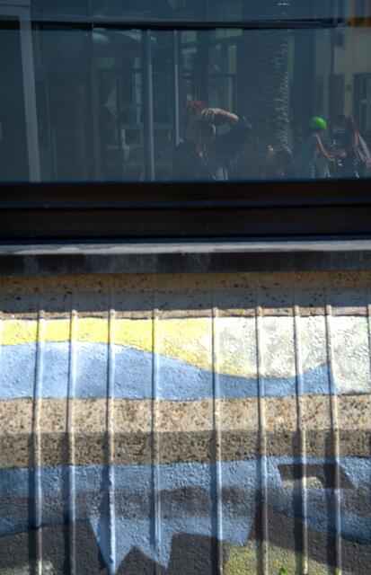 Fertig ...
Der fotografierte Fotograf - oder ein bisschen Selbstdarstellung sei erlaubt :-).
Complete ...
The photographed photographer - or a little self-expression is allowed :-). | Foto: Samara Blue Urbex Art