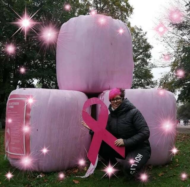 Ein Tanzcharity Event in Ratingen zugunsten der Organisation Pink Ribbon Deutschland findet jährlich im Oktober statt, organisiert von Saskia Reuter. Diesmal wird es ein Halloween Zumba Charity Event für alle ab 15 Jahren und Erwachsene geben.