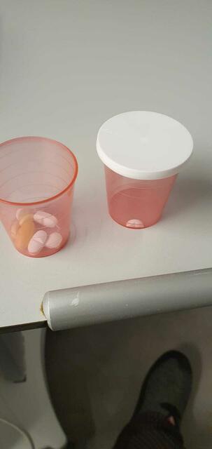 zuzüglich die Kunststoff Deckelchen landen - tag-täglich Hunderte, in einem Hause, in den Müll.