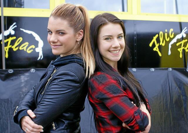 Larissa und Tatjana Kastein (rechts) sind noch relativ jung an Jahren. Und dennoch führten sie ein Unternehmen durch die Pandemie, das durch die behördlichen Einschränkungen quasi ein Berufsverbot auferlegt bekam. Mit ihrem Circus Flic Flac haben sie nun in Duisburg eine "feste Heimat" gefunden.
