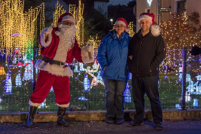 Zu Besuch im Weihnachtshaus Langenfeld-Wiescheid beim Ehepaar Gräf | Foto: Frank Laumen