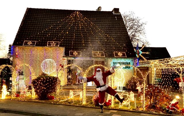 Weihnachtshaus Neuss-Hoisten 2020