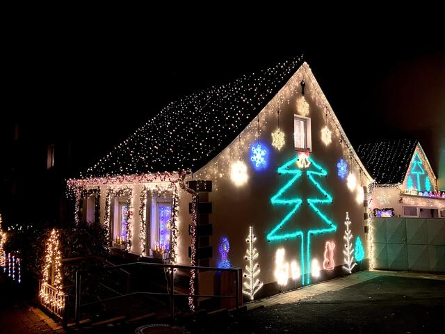 Weihnachtshaus Düsseldorf-Flehe 