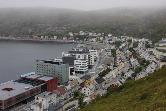 Aussicht vom Salen-Aussichtspunkt auf Hammerfest.