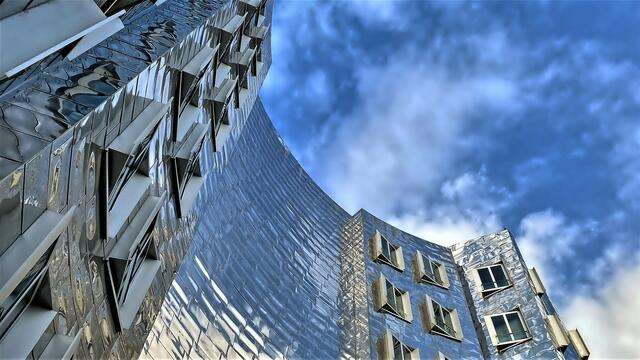 Neuer Zollhof 2 | Foto: © Margot Klütsch