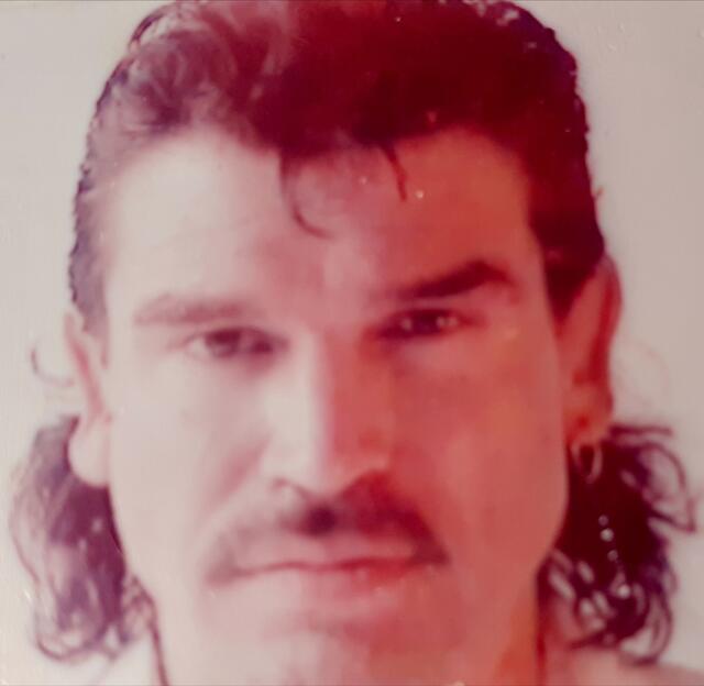 Ein Foto, als er 32 Jahre alt war, inzwischen voll auf Drogen. Foto: privat