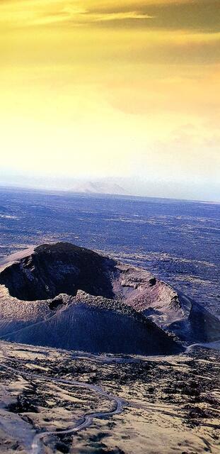 Foto:
Lanzarote
FOTOGRAFIE:
Tullio Gatti
Alle Rechte...
Canarias -Foto .com