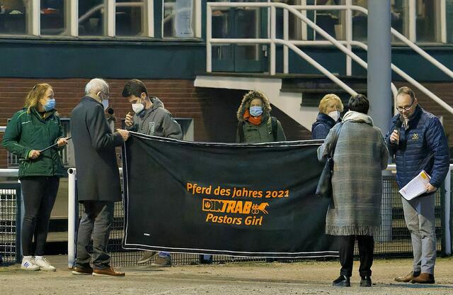 Ehrung von "Pastors Girl"