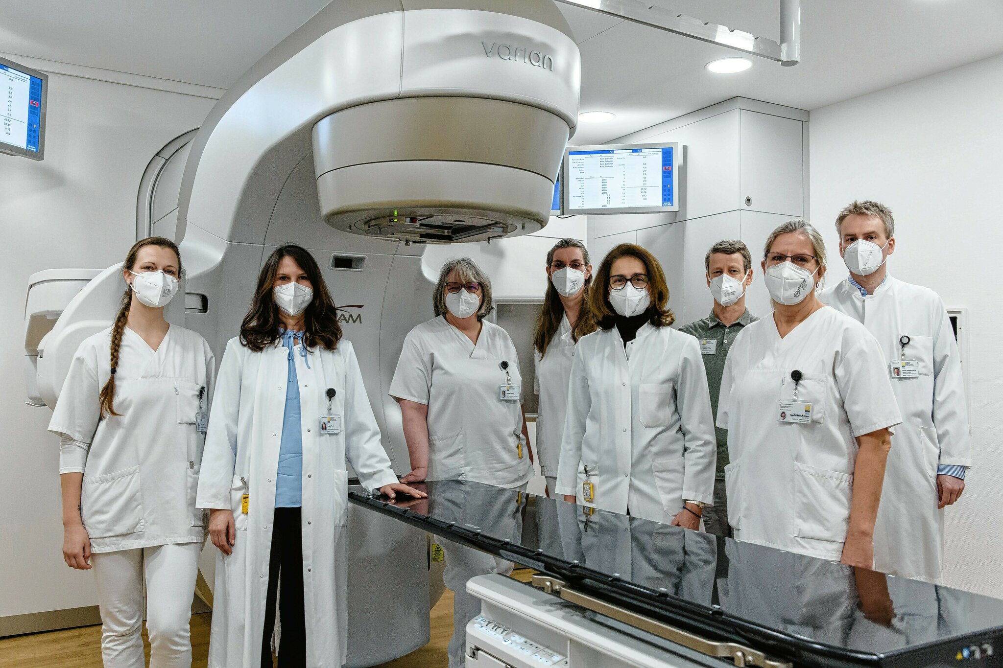 Bestrahlungen Von Tumoren Evangelisches Krankenhaus M lheim Hat Neuen 