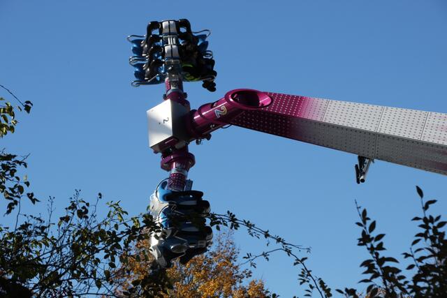 Die Menschen, welche ab Donnerstag den Volkspark betreten werden nicht schlecht staunen, wenn sich die beiden Arme des "Rock´n Roll" in Bewegung setzten. | Foto: Patrick Jost