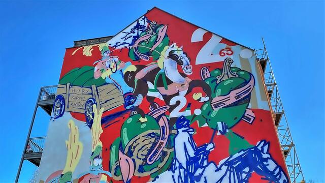 Hansaallee 238. Roter Hintergrund und grüne Paprika sind typisch für HNRX. | Foto: © Margot Klütsch