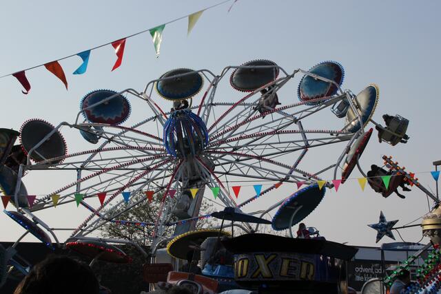 "Endlich wieder Kirmes!", heißt es ab heute in Witten-Annen. Bis Montag drehen sich dort die Karussells.