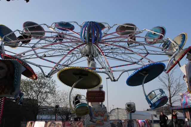 "Endlich wieder Kirmes!", heißt es ab heute in Witten-Annen. Bis Montag drehen sich dort die Karussells.