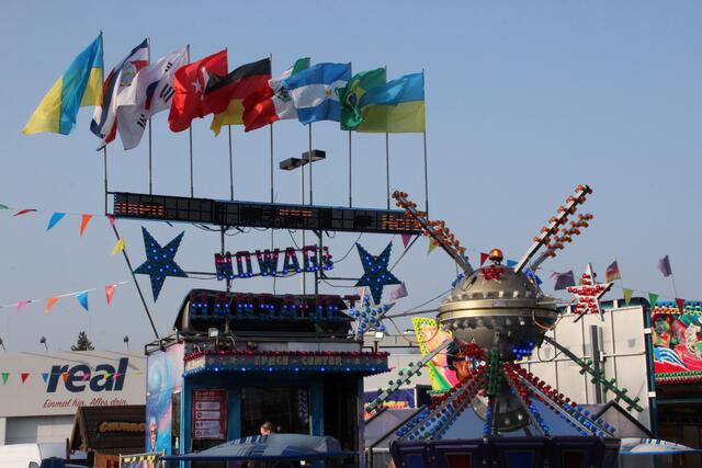 "Endlich wieder Kirmes!", heißt es ab heute in Witten-Annen. Bis Montag drehen sich dort die Karussells.