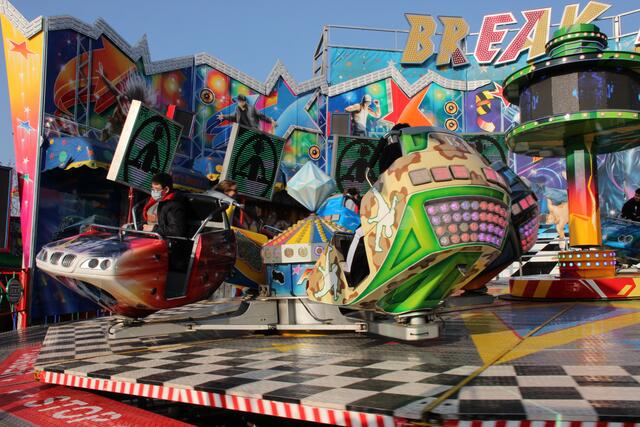 "Endlich wieder Kirmes!", heißt es ab heute in Witten-Annen. Bis Montag drehen sich dort die Karussells.