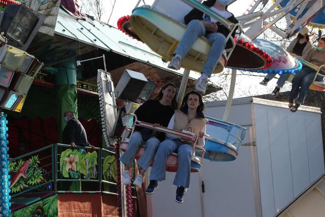 "Endlich wieder Kirmes!", heißt es ab heute in Witten-Annen. Bis Montag drehen sich dort die Karussells.