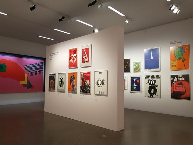 Blick in die Ausstellung "We Want You! - Von den Anfängen des Plakats bis heute" im Museum Folkwang