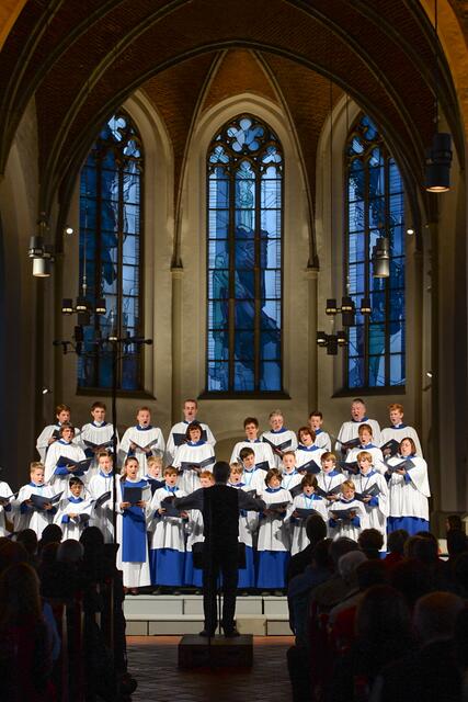Konzert in der Petrikirche mit Mitgliedern der Singschule an der Petrikirche und des Kammerchores | Foto: Uwe Baumann