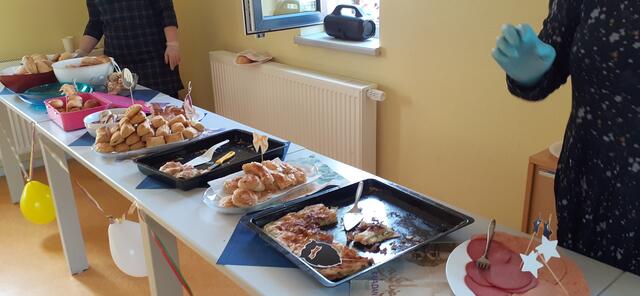 Eine Fotostrecke der Feier: Kindergarten Emek feiert Ramadan ende