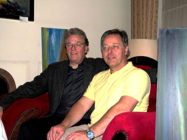 Links Moderator Peter Roßkothen, rechts Manfred Wrobel | Foto: Regina Wrobel