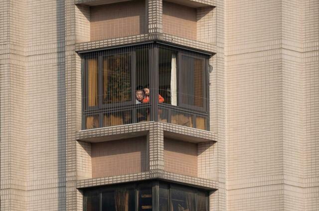 Vergitterte Wohnung in Shanghai (China) - Menschen ergeht es oft schlimmer als Vieh