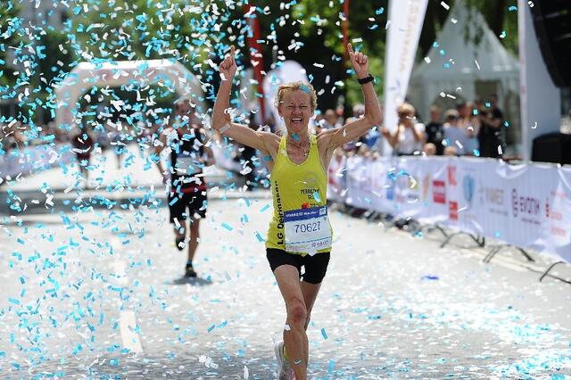 Siegerin VIVAWEST Marathon 2022 Angela Mösch