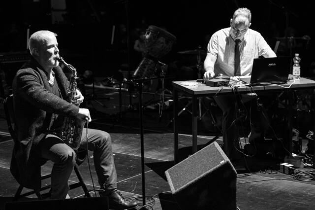 Hayden Chisholm und Wolff Parkinsson White  | Foto: André Syman @mœrs festival