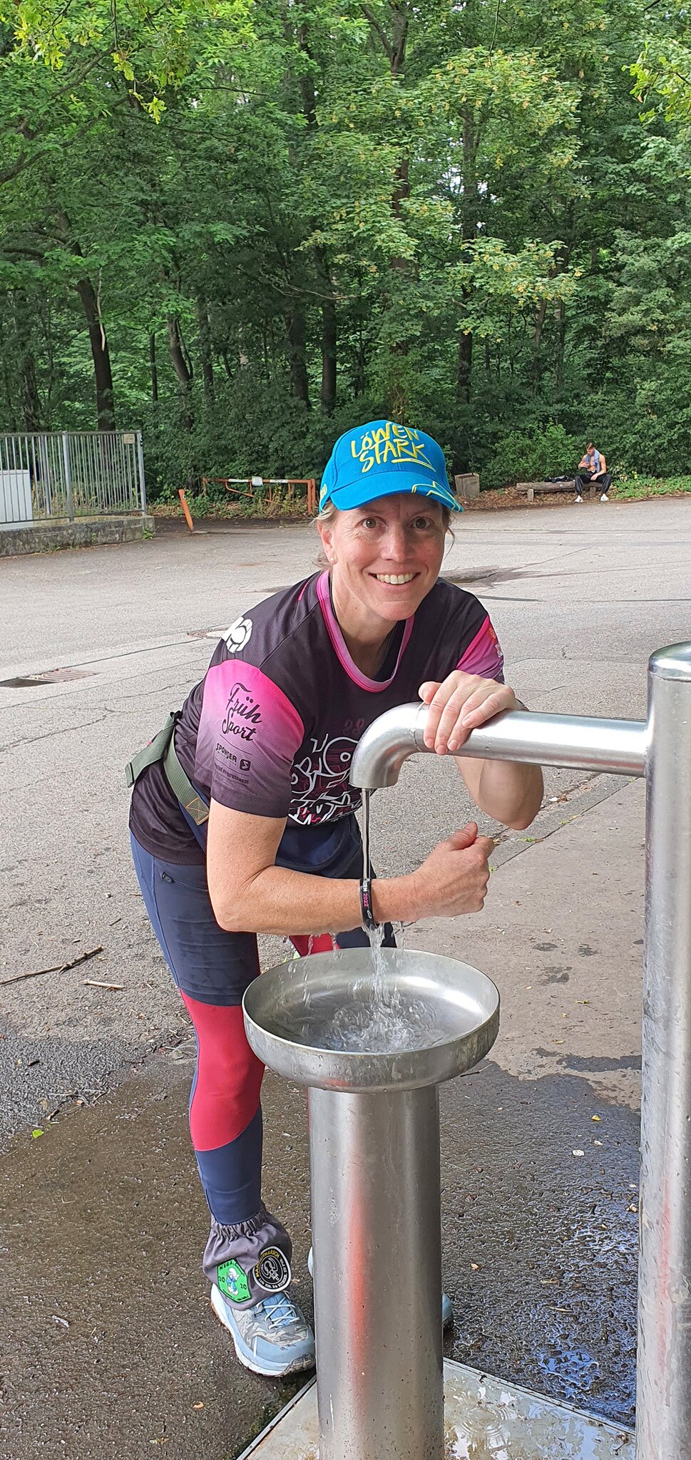 Schritt für Schritt Ultrawanderin Nicole Labonde aus Ennepetal beim 171 Kilometer langen
