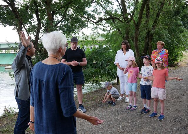 Pfarrer David Gabra und Pfarrerin Friederike Wilberg gaben dem Präses mit einem alten jüdischen Reisesegen das Geleit. | Foto: Kirchenkreis Essen/Stefan Koppelmann