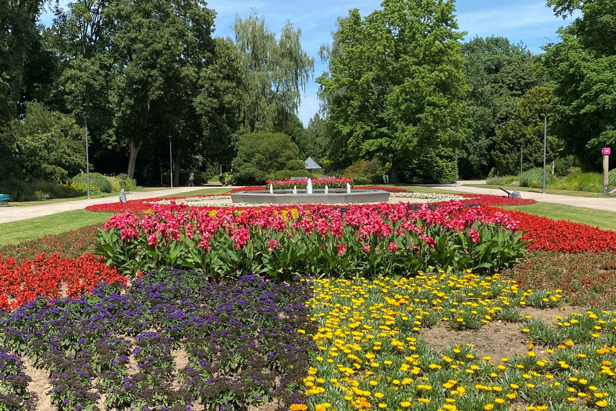 Unterwegs mit dem 9EUROTicket Der Bunte Garten in Mönchengladbach