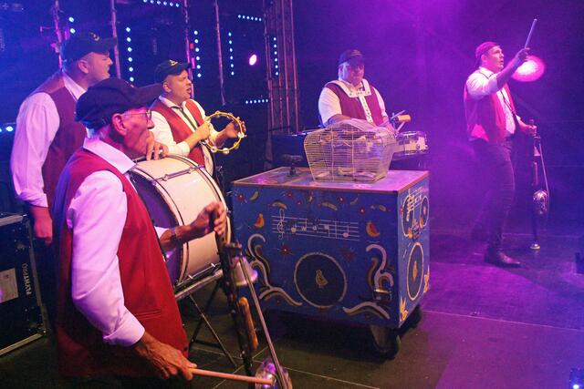 Fotoarchiv © Jürgen Thoms - Aus der Serie: Sommer im Dorf 2021- Original  Massener Wandervögel