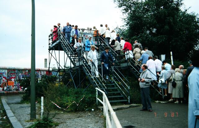 Blick über die Mauer | Foto: umbehaue