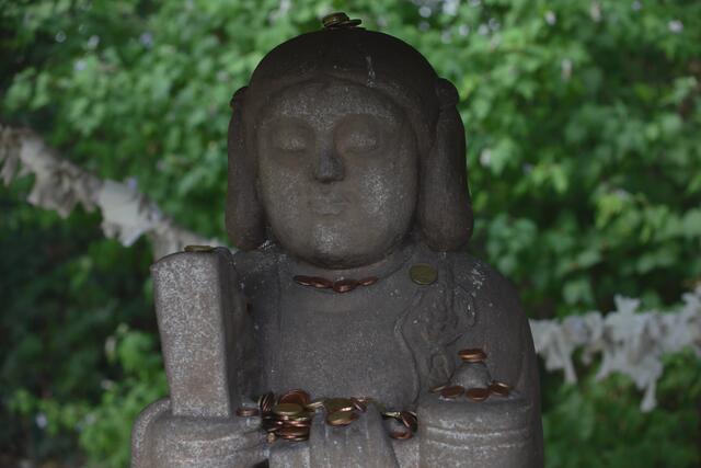 Statue des  Prinzen Shotoku ; Düsseldorf, EKO-Haus