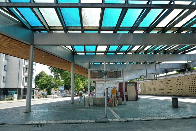 Barrierfrei ist der zentrale Busbahnhof an der Bergerstraße. | Foto: Barbara Zabka