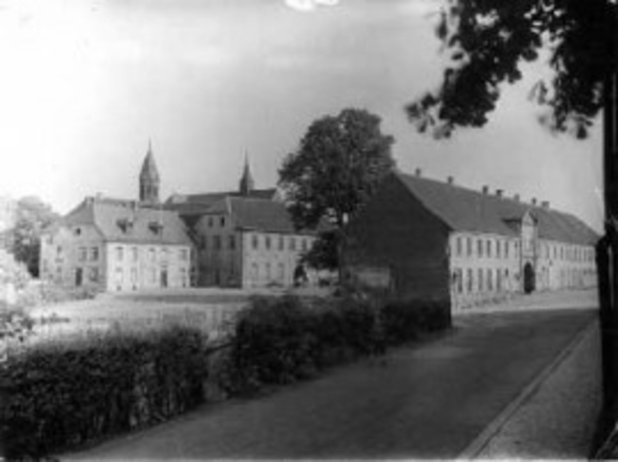 Stadtarchiv Reihe zur Mülheimer Geschichte geht auf die Zielgerade
