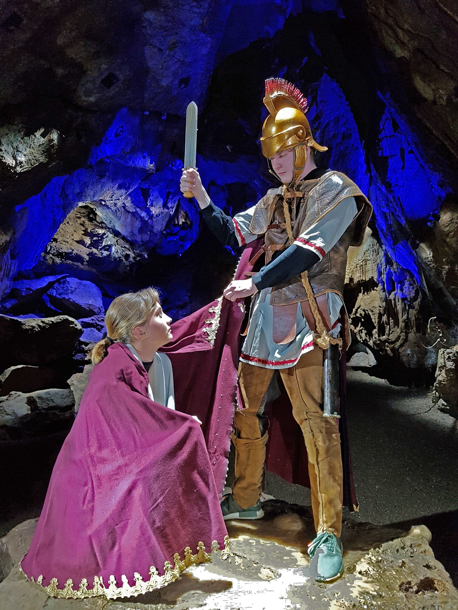 SanktMartinszug in Iserlohn Die Dechenhöhle beleuchten Iserlohn